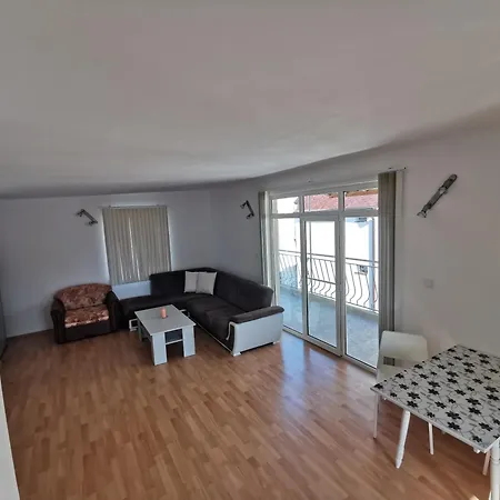 4th Floor Apartament *
